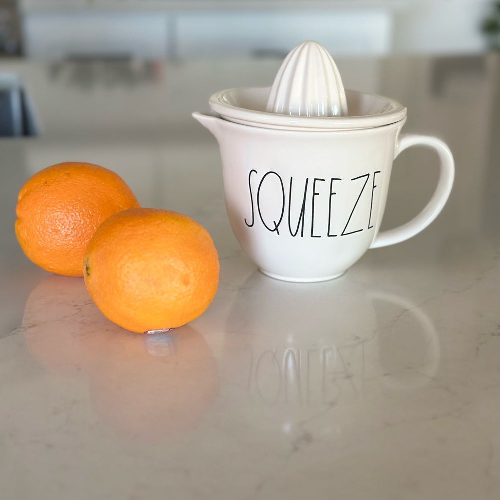 Rae Dunn Juicer Squeeze